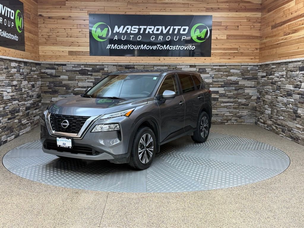 Used 2023 Nissan Rogue SV image 4