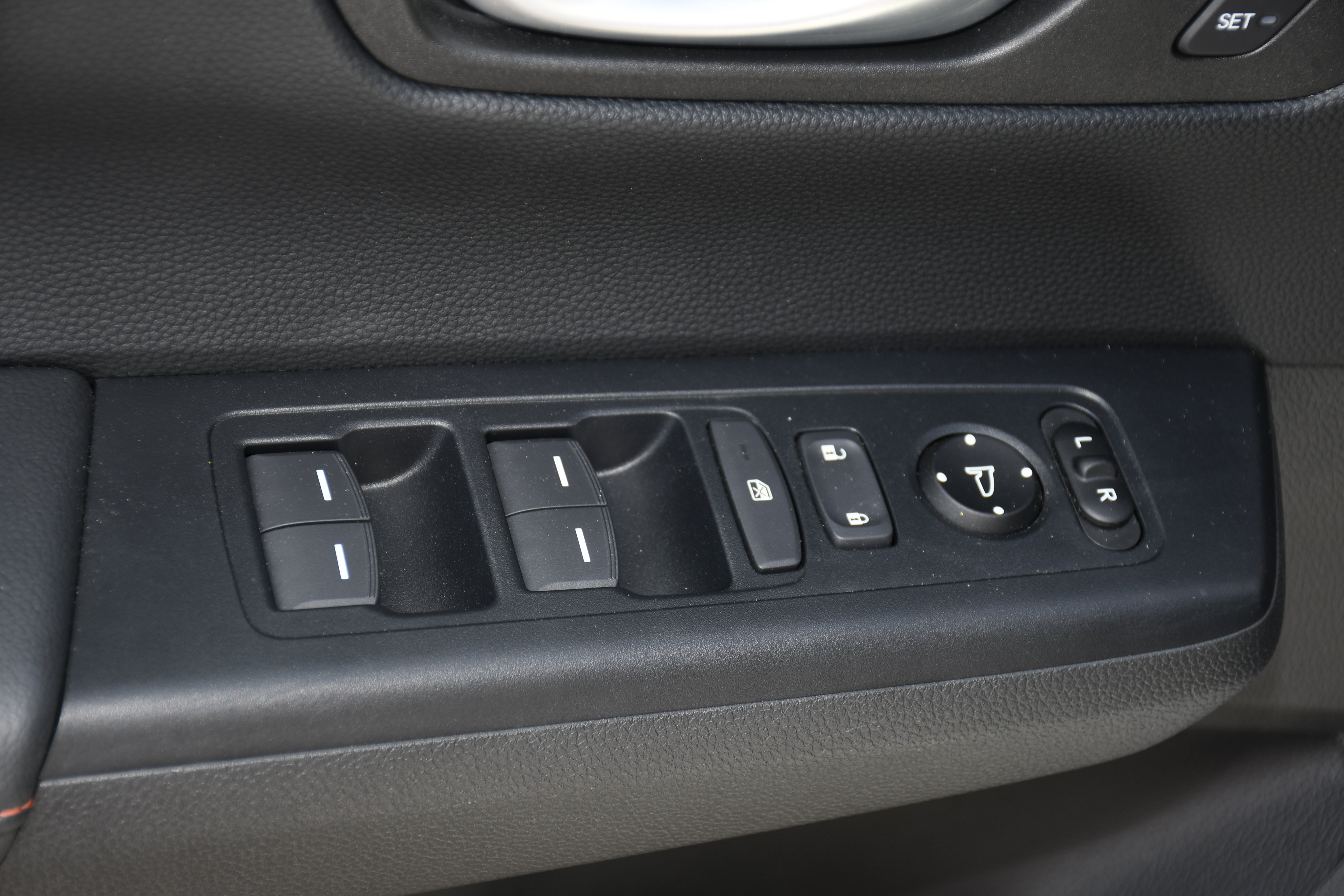 Used 2024 Honda CR-V Sport-L image 11