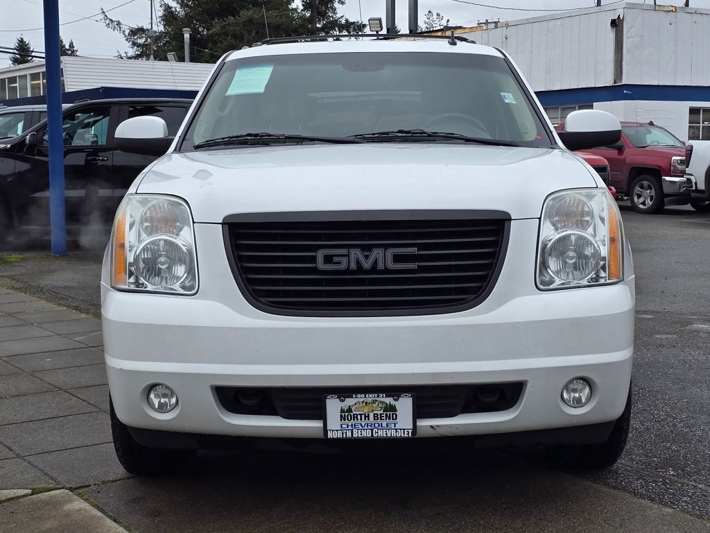 Used 2009 GMC Yukon SLT w/ Preferred Package image 2