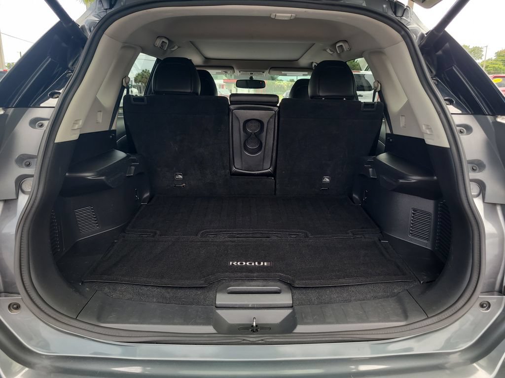 Used 2016 Nissan Rogue SL w/ SL Premium Package AWD/4WD image 8