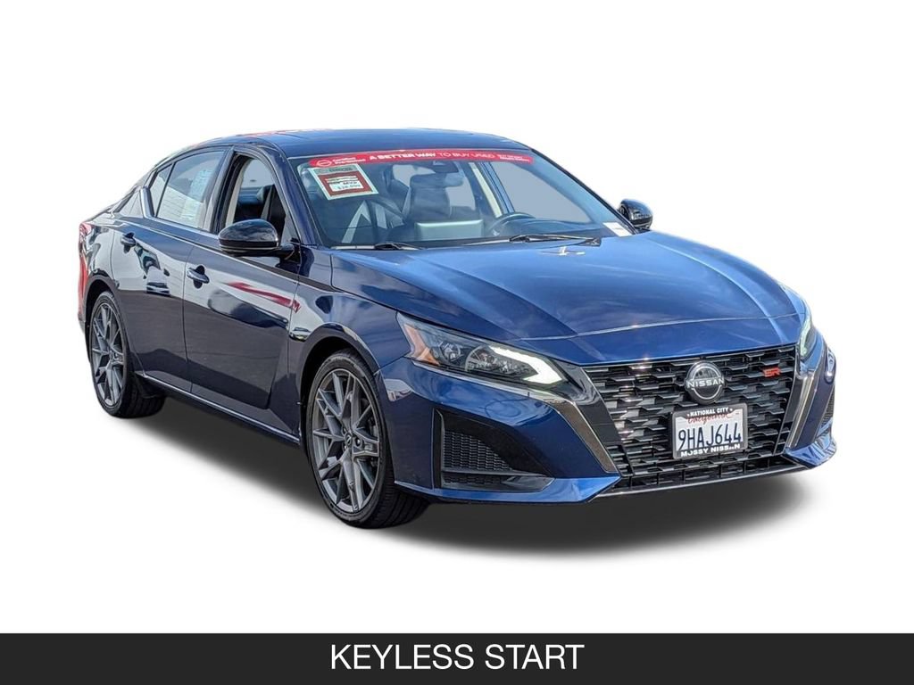 Certified 2023 Nissan Altima 2.0 SR FWD image 2