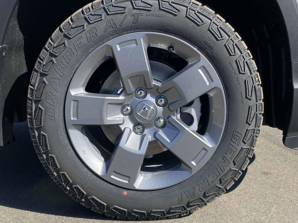 Used 2025 Honda Ridgeline TrailSport image 14