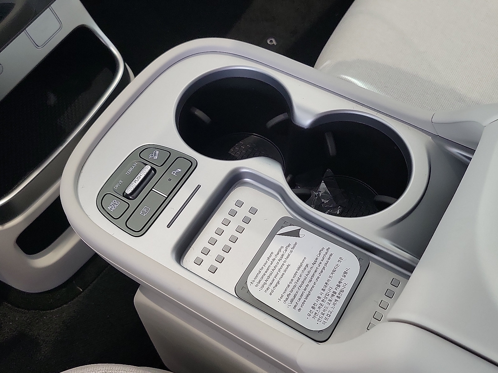New 2026 Hyundai Ioniq 9 SE AWD/4WD image 5