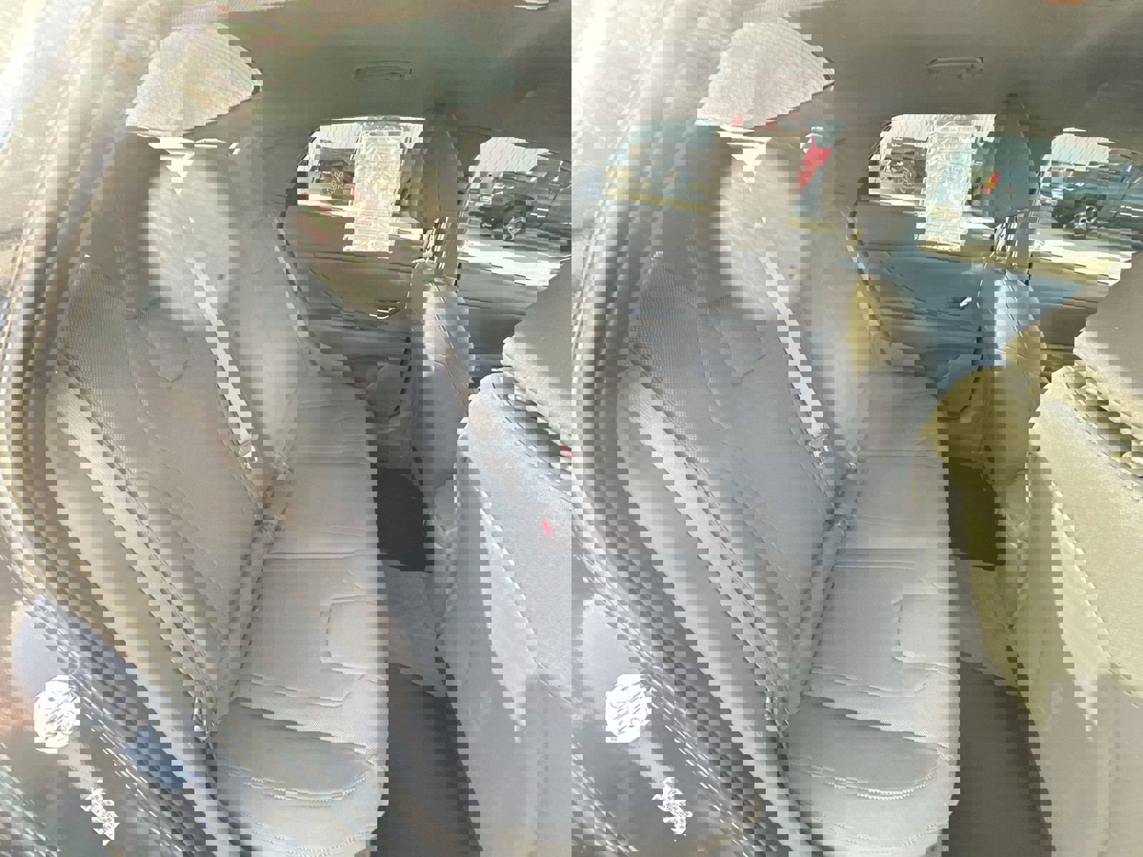 Used 2023 Hyundai Elantra SE image 25