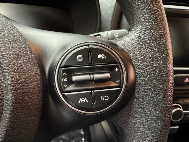 Used 2023 Kia Soul LX w/ LX Technology Package image 14