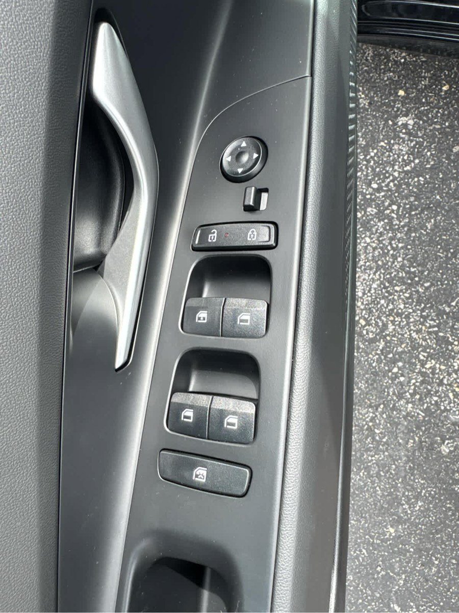 New 2026 Hyundai Elantra SE FWD image 25