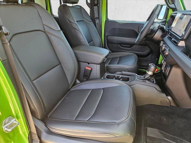Used 2025 Jeep Gladiator Sport AWD/4WD image 21