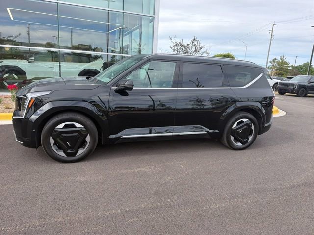 Certified 2024 Kia EV9 Land AWD/4WD image 2