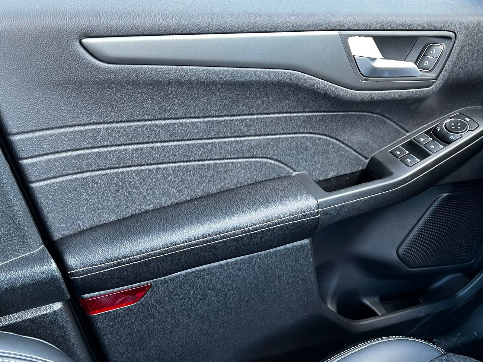 New 2026 Ford Escape SE image 33