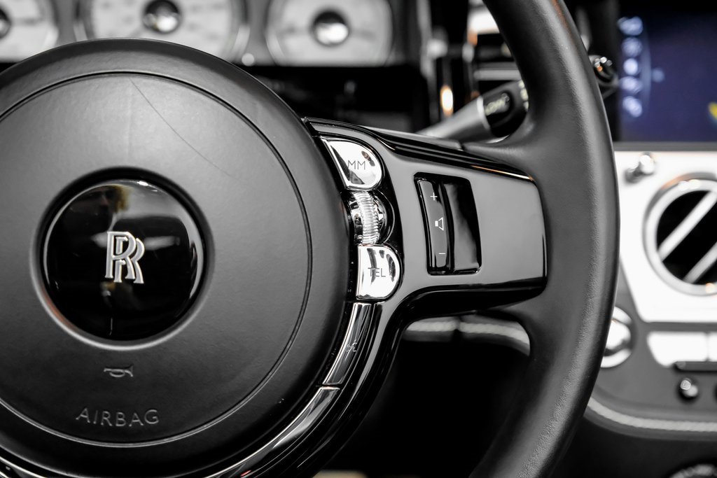 Used 2018 Rolls-Royce Dawn image 18
