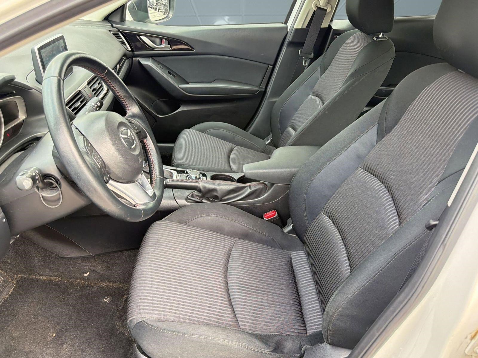 Used 2016 MAZDA MAZDA3 i Touring w/ Popular Equipment Package FWD image 5