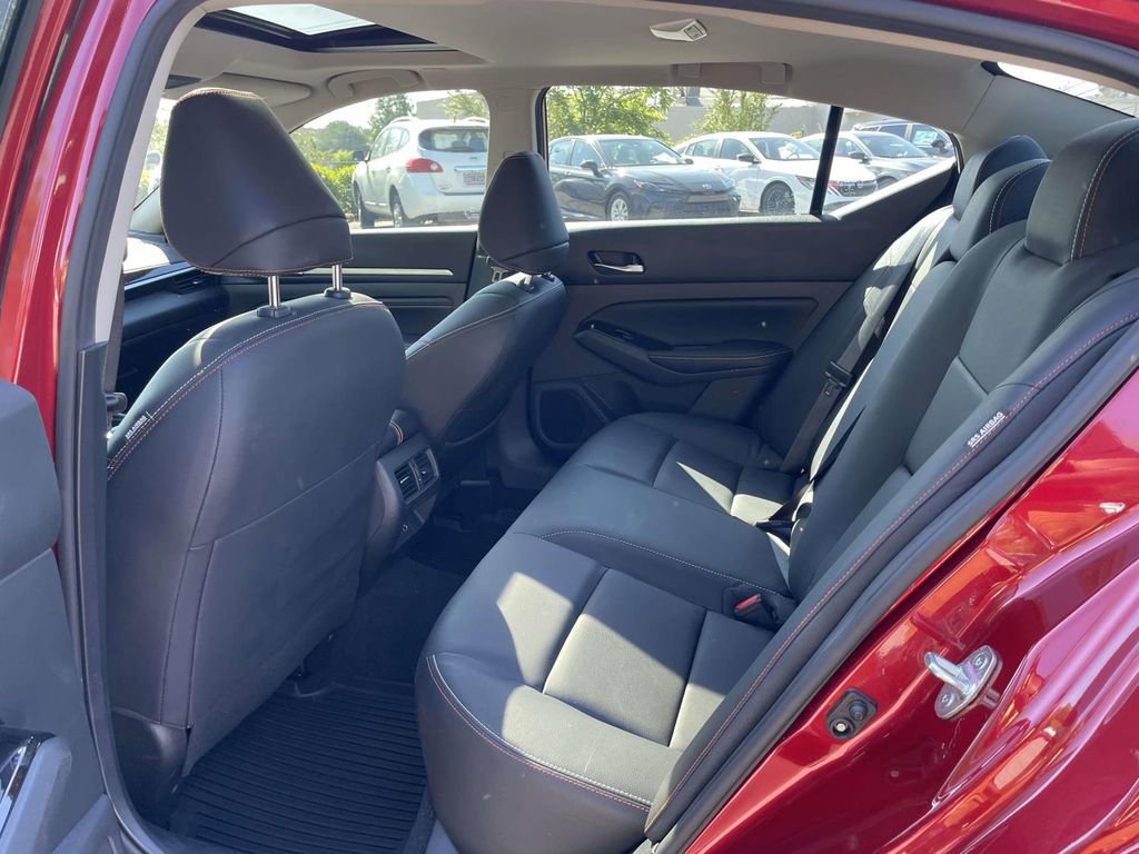 Used 2023 Nissan Altima 2.0 SR FWD image 13