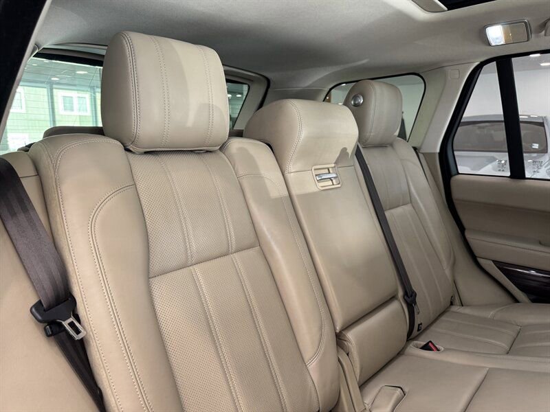 Used 2017 Land Rover Range Rover Supercharged image 18