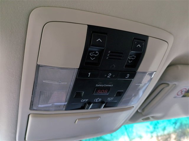 Used 2011 Lexus GX 460 image 24