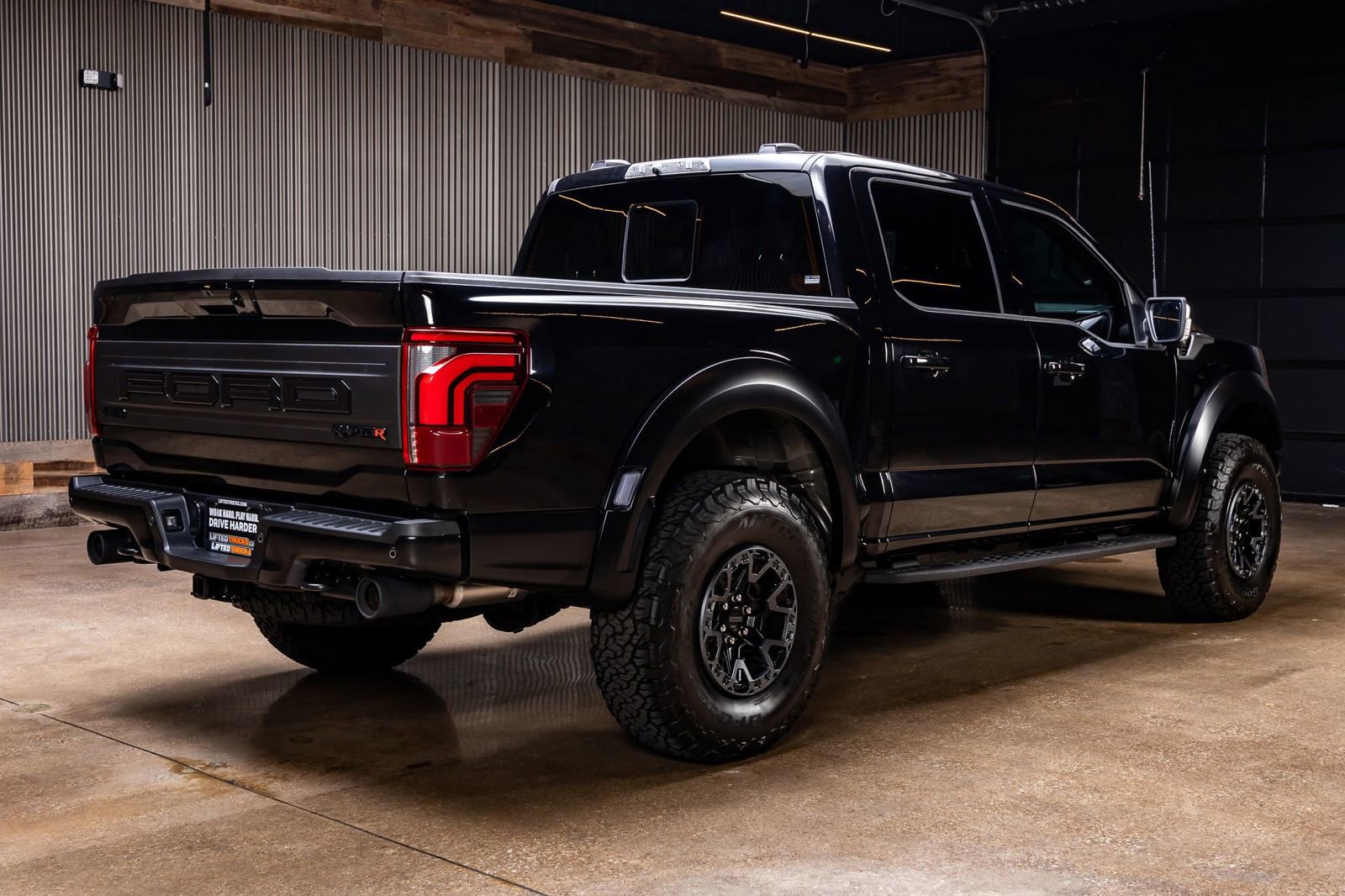 Used 2025 Ford F150 Raptor w/ Equipment Group 803A Raptor R image 9