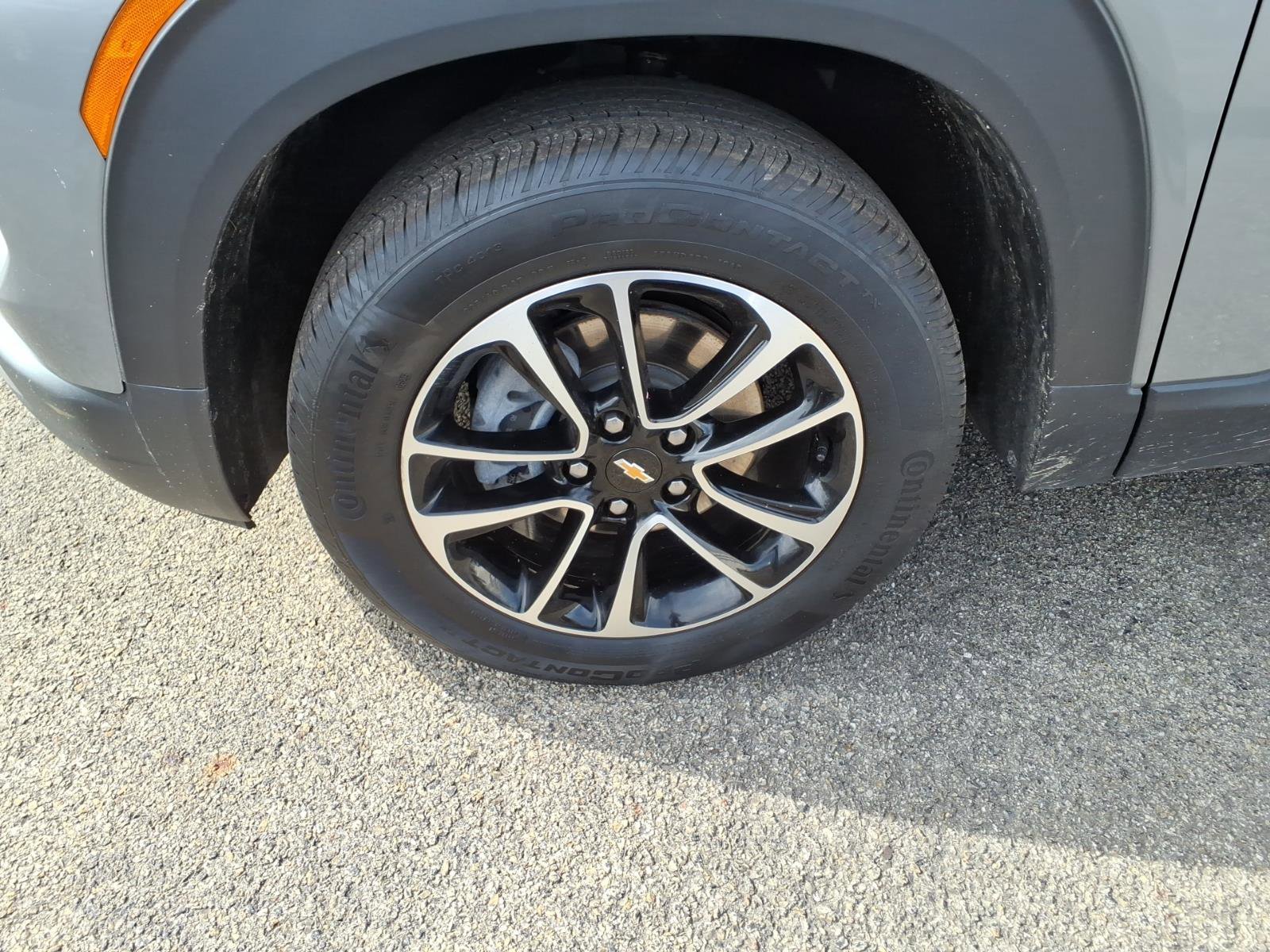 Used 2026 Chevrolet TrailBlazer LT w/ Convenience Package AWD/4WD image 4