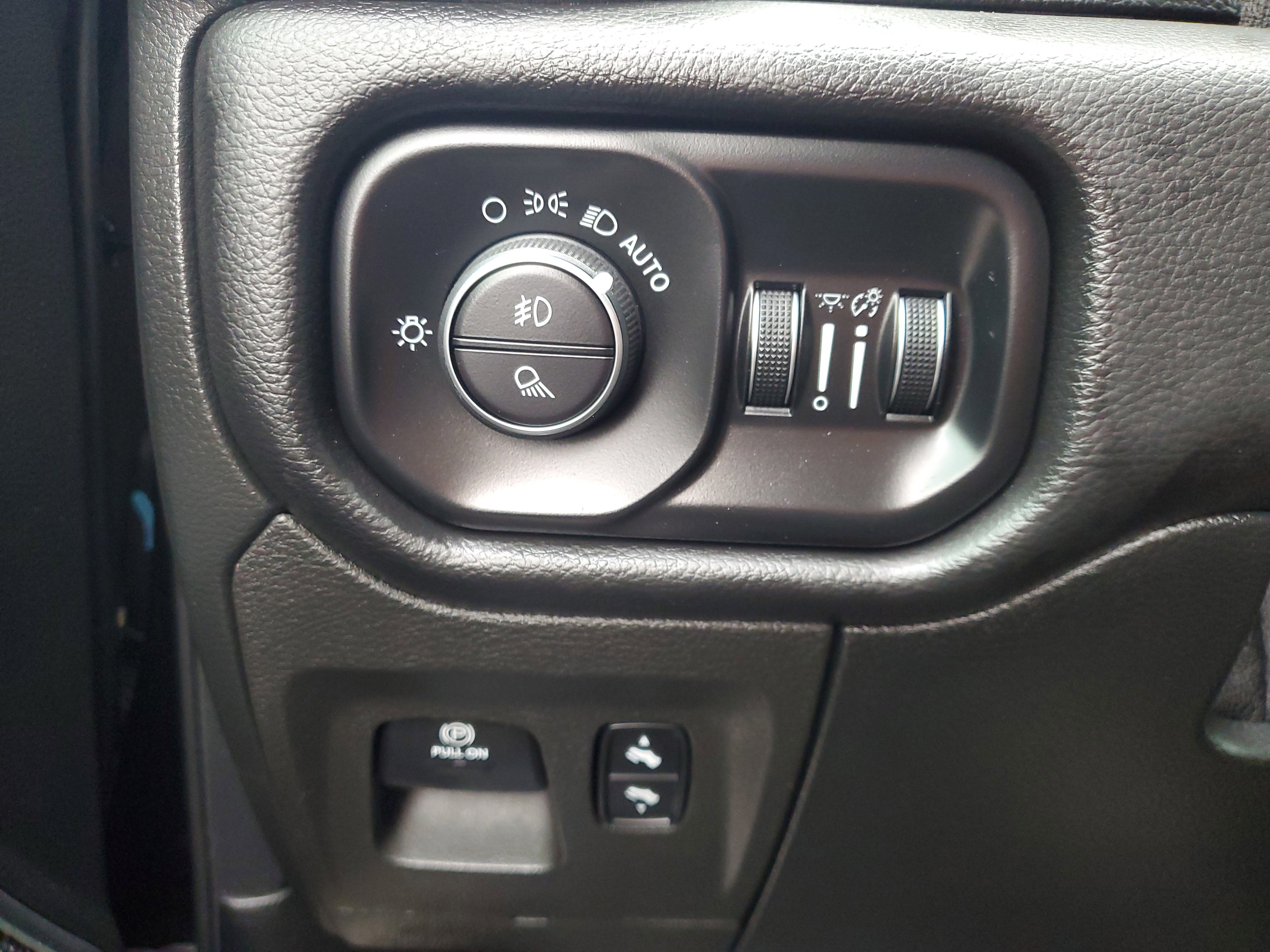Used 2019 RAM 1500 Laramie w/ Bed Utility Group image 20