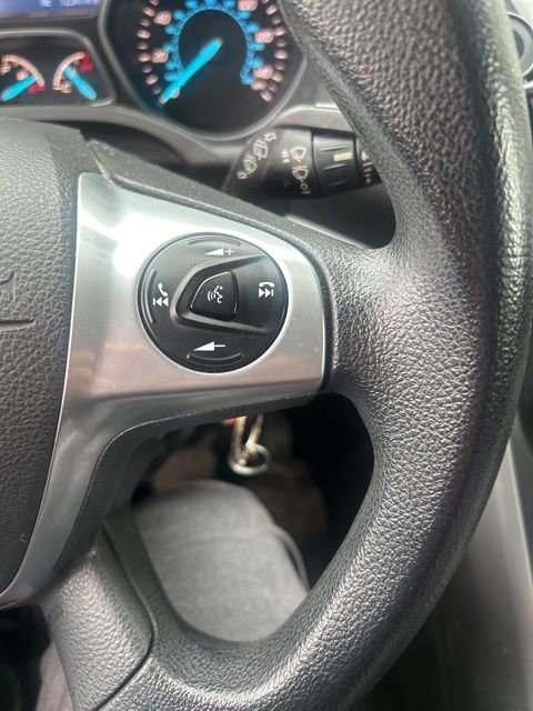 Used 2015 Ford Escape SE image 23