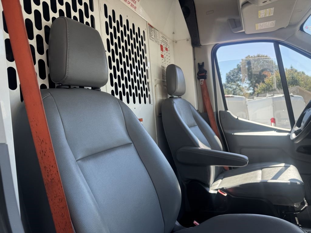 Used 2019 Ford Transit 150 148 Medium Roof image 9