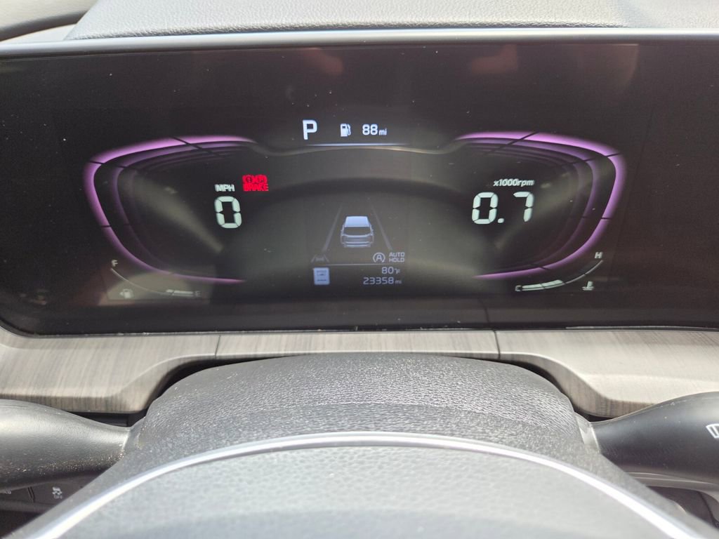 Used 2024 Kia Telluride EX w/ EX Captain's Chair Package FWD image 32