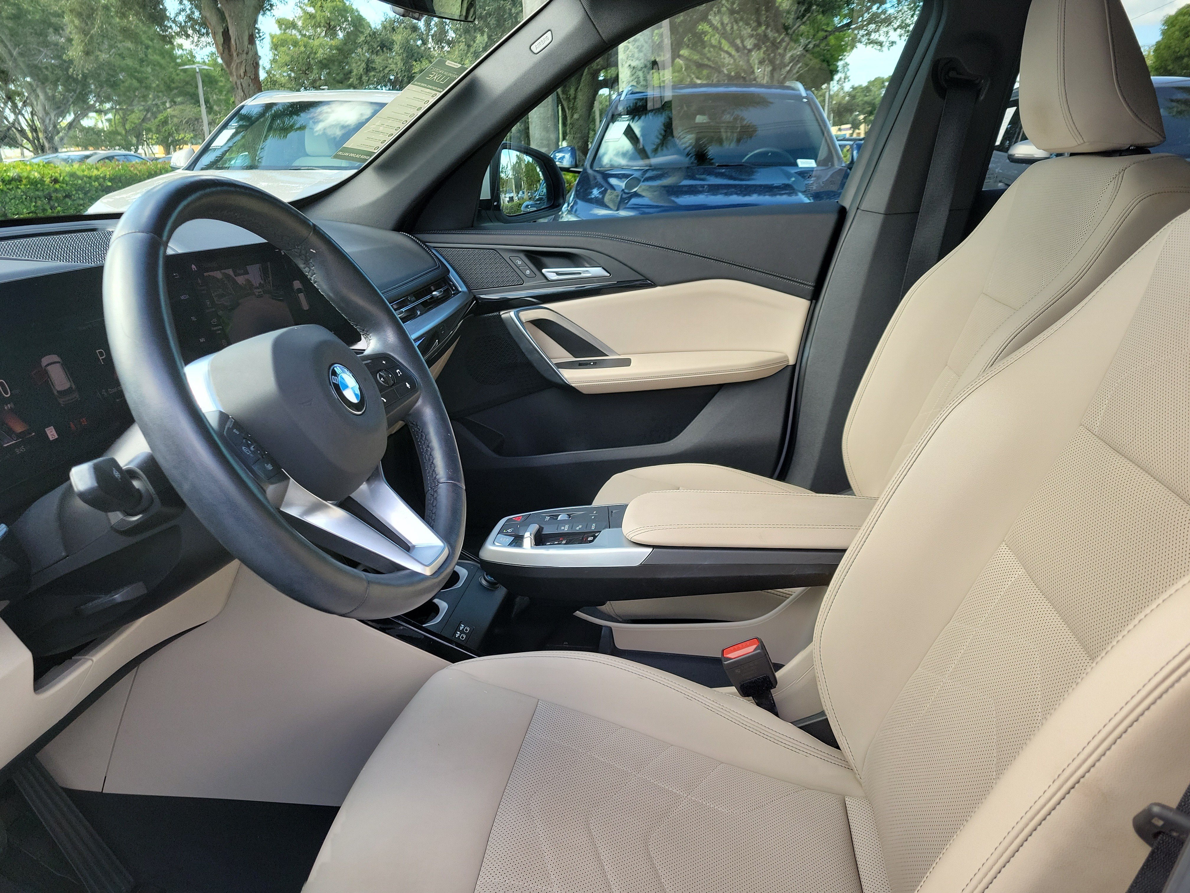 Used 2023 BMW X1 xDrive28i w/ Convenience Package AWD/4WD image 12
