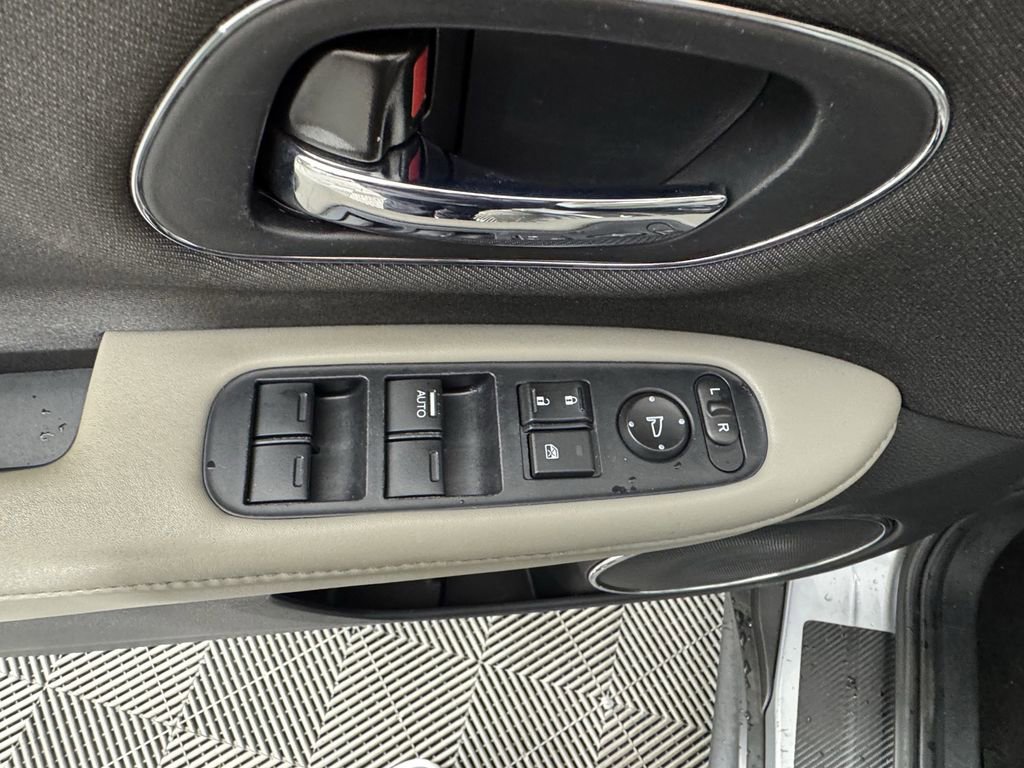 Used 2021 Honda HR-V EX image 19