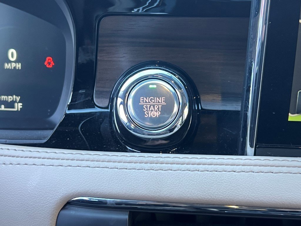 Used 2022 Lincoln Corsair Reserve w/ Sport Package image 25