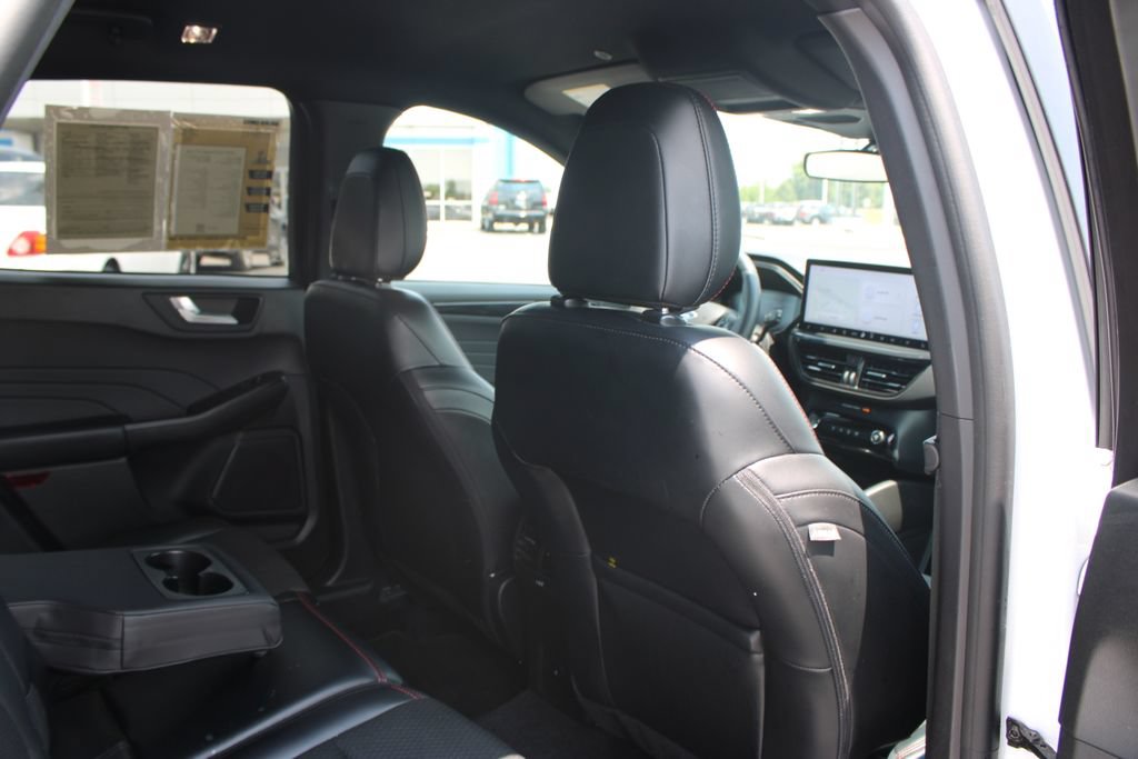 Used 2023 Ford Escape ST-Line w/ Tech Pack #1 AWD/4WD image 34