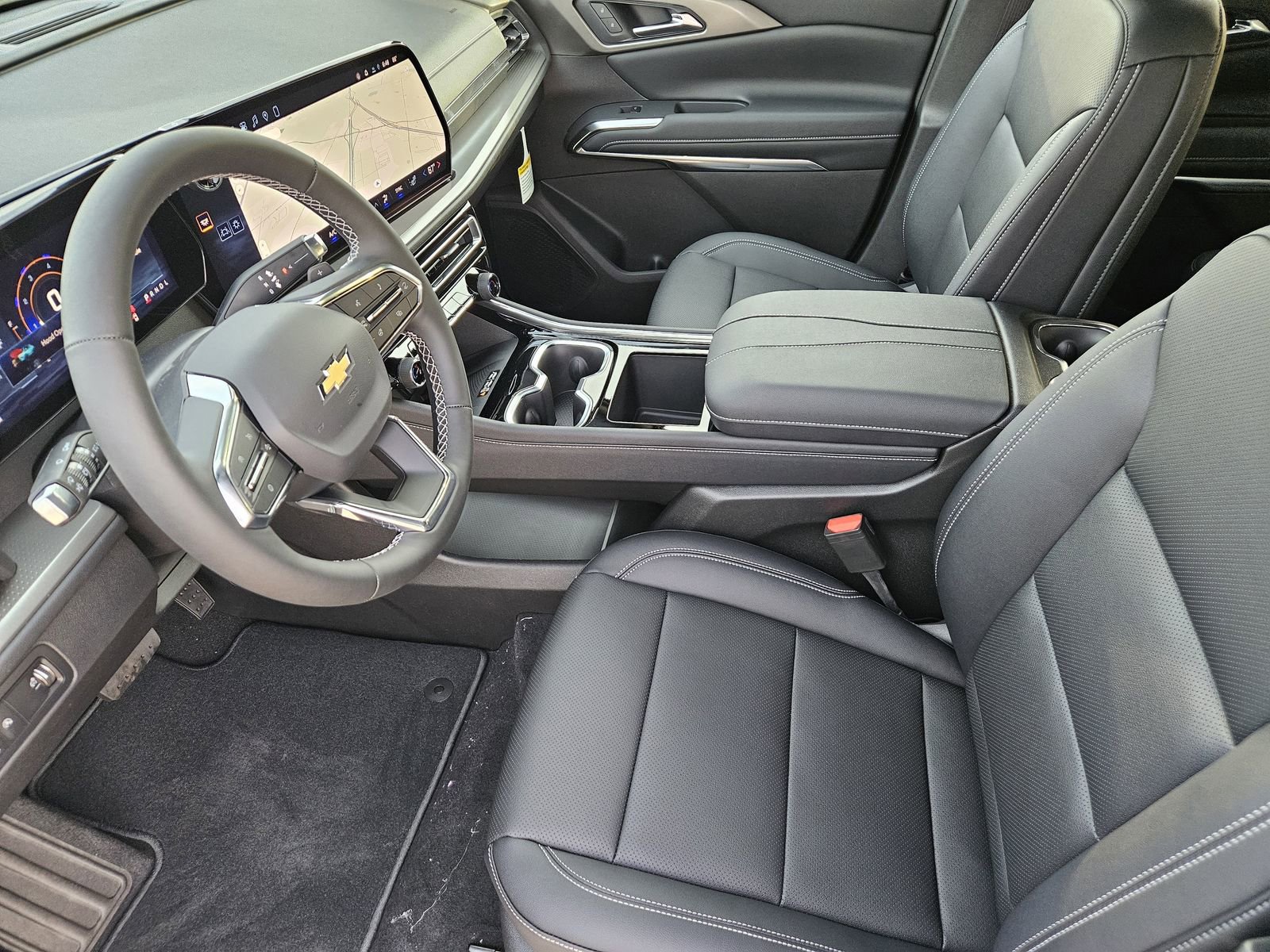 New 2026 Chevrolet Traverse LT w/ Driver Confidence Package FWD image 15