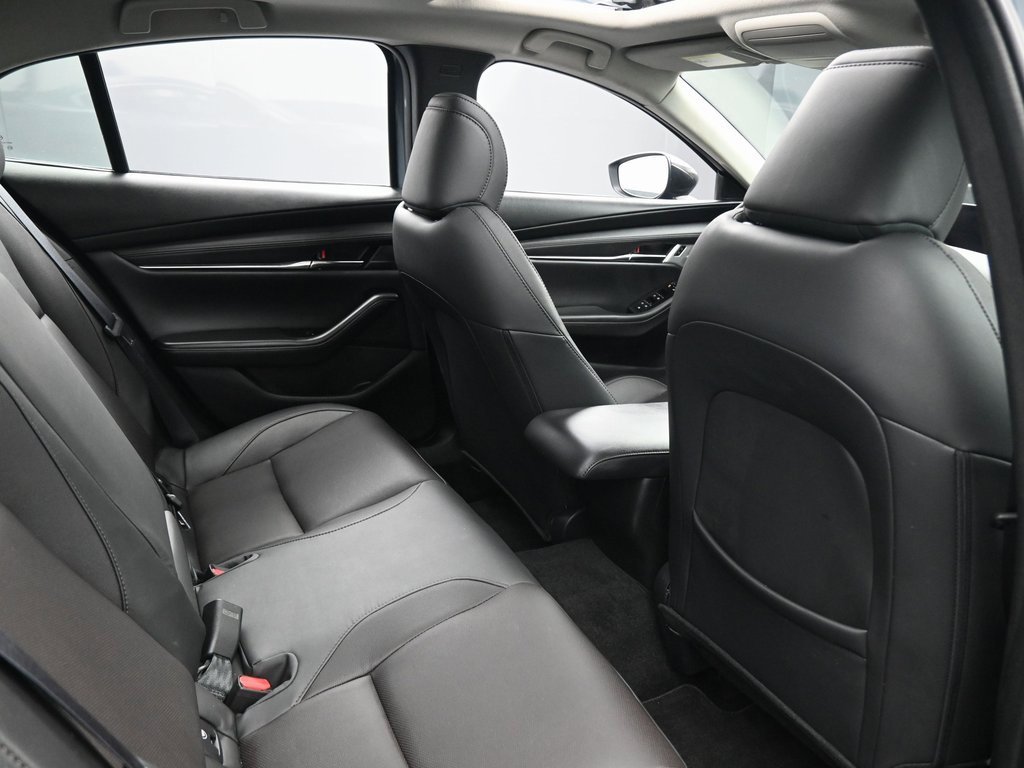 Used 2023 MAZDA MAZDA3 2.5 Turbo Sedan w/Premium Plus image 33