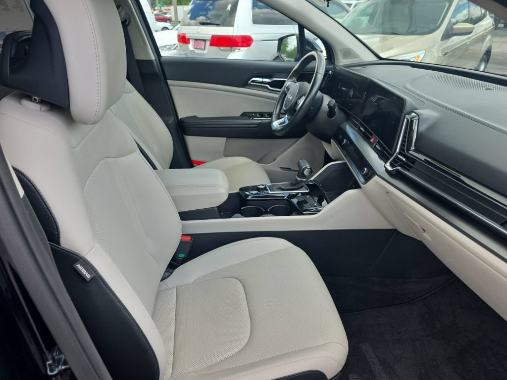 Used 2023 Kia Sportage EX FWD image 9