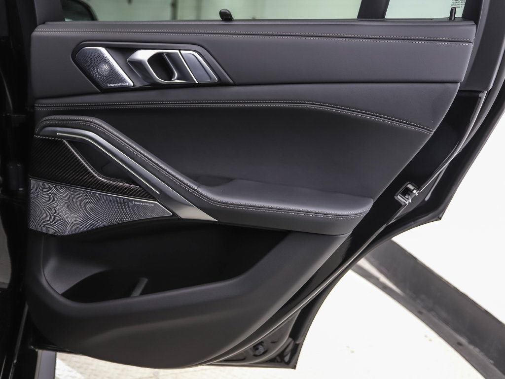 Used 2026 BMW X6 M60i AWD/4WD image 25
