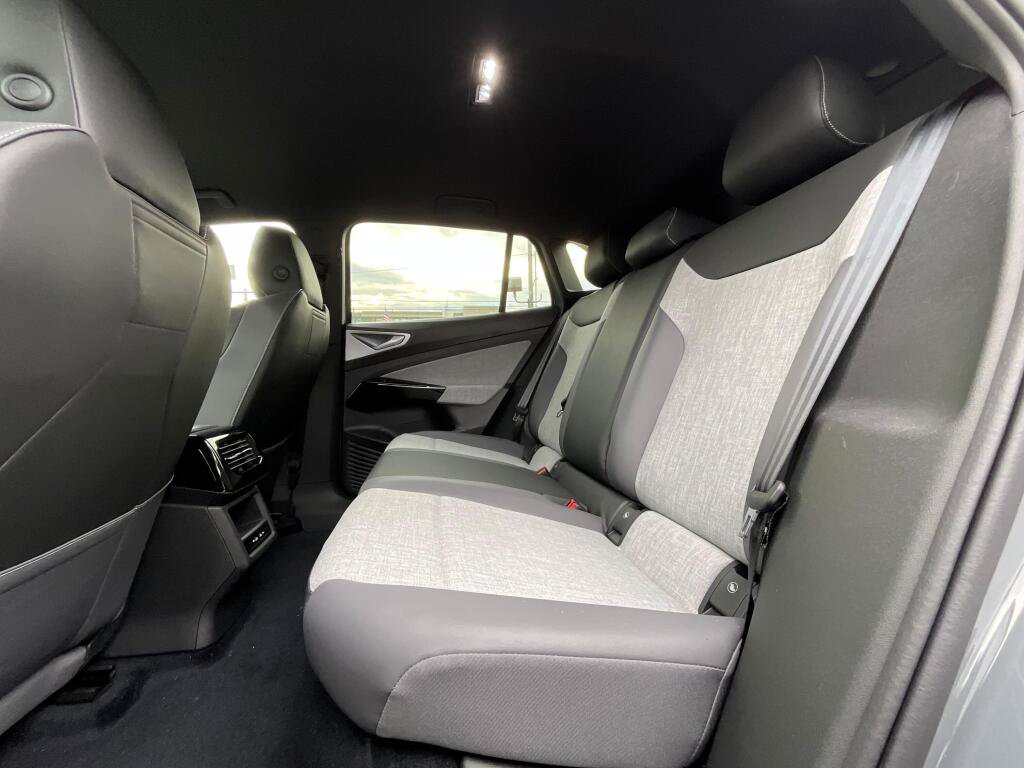 New 2026 Volkswagen ID.4 Pro AWD/4WD image 13