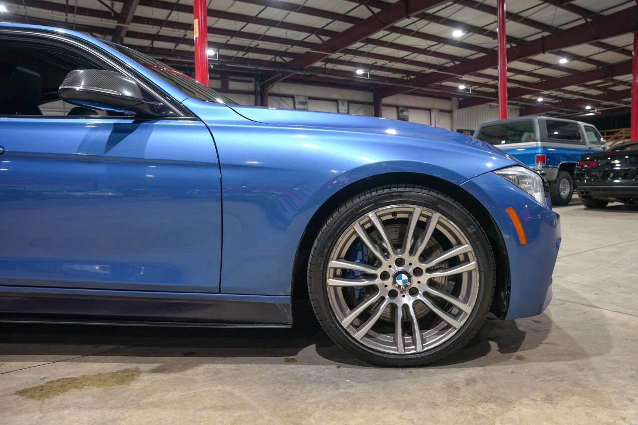 Used 2013 BMW 335i xDrive Sedan AWD/4WD image 11