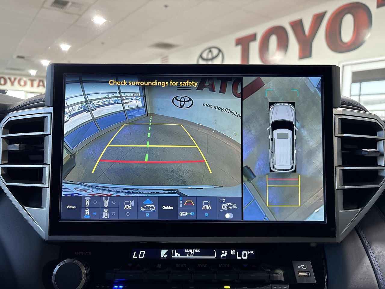 New 2026 Toyota Sequoia Platinum w/ TRD Off-Road Package AWD/4WD image 18