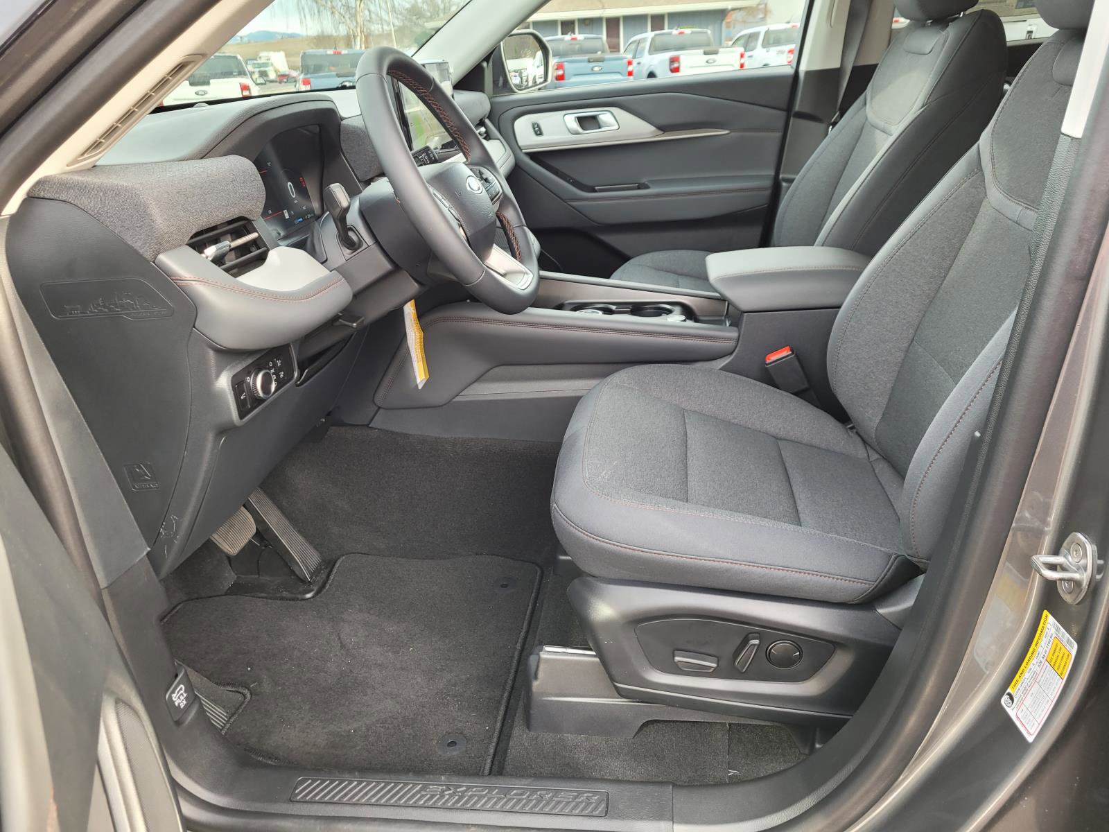 New 2026 Ford Explorer Active image 14