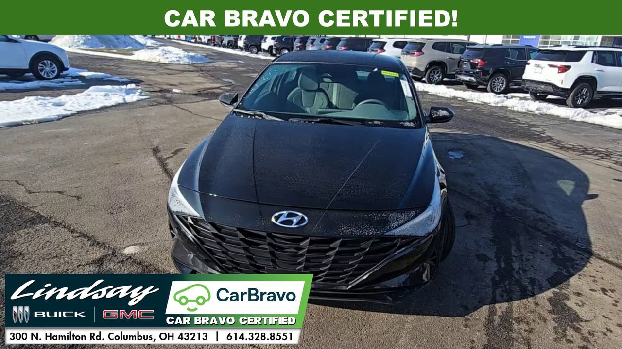 Used 2023 Hyundai Elantra SEL w/ Convenience Package image 3