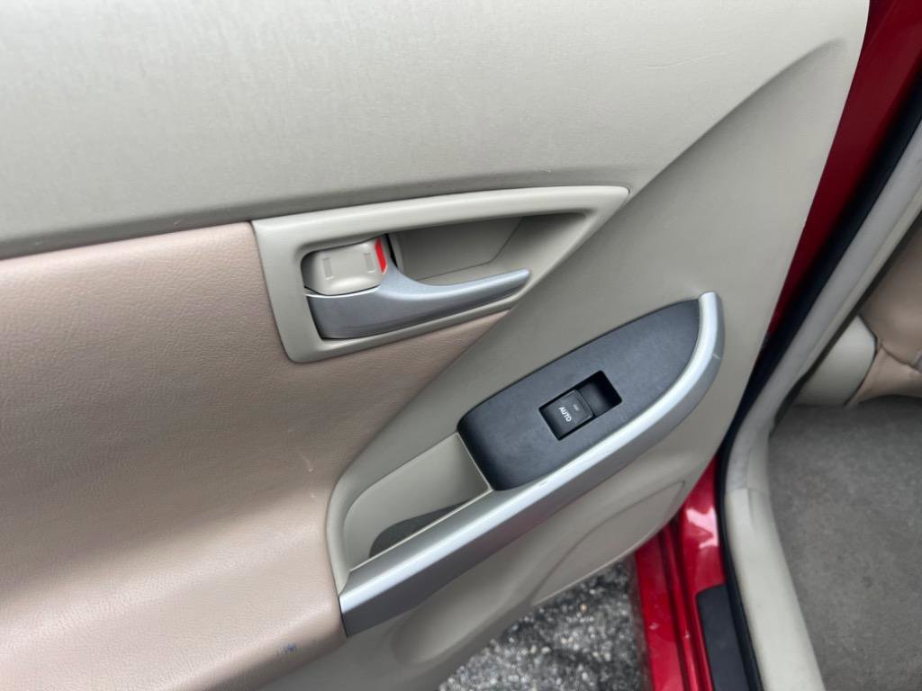 Used 2011 Toyota Prius Two image 12