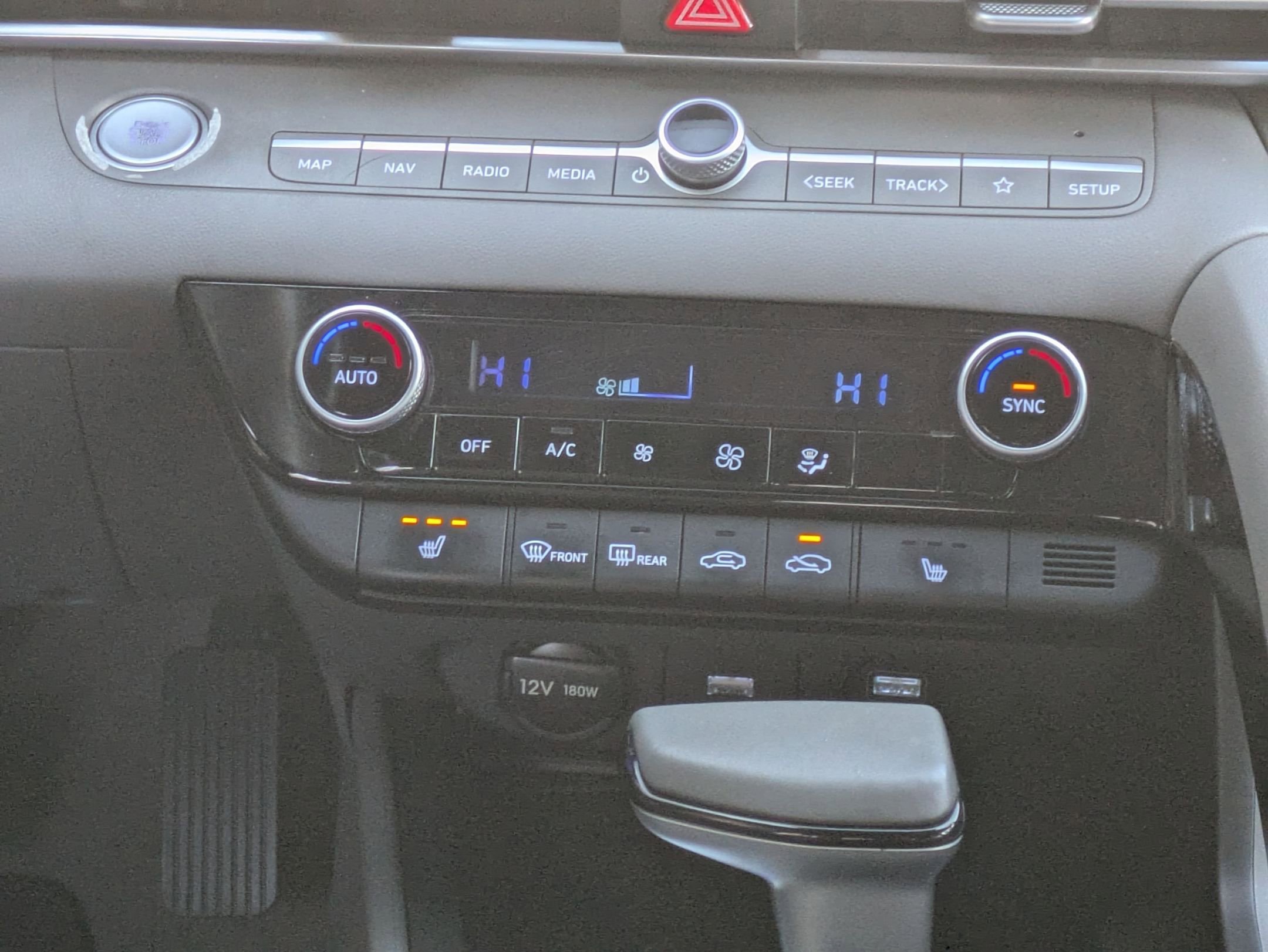 Certified 2023 Hyundai Elantra SEL w/ Convenience Package image 29