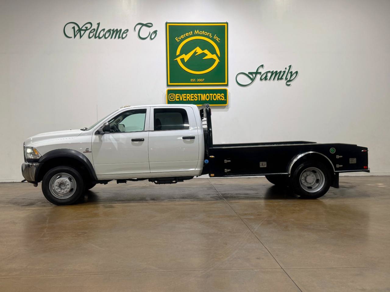 Used 2015 RAM 4500 Tradesman w/ Chrome Appearance Group AWD/4WD image 4