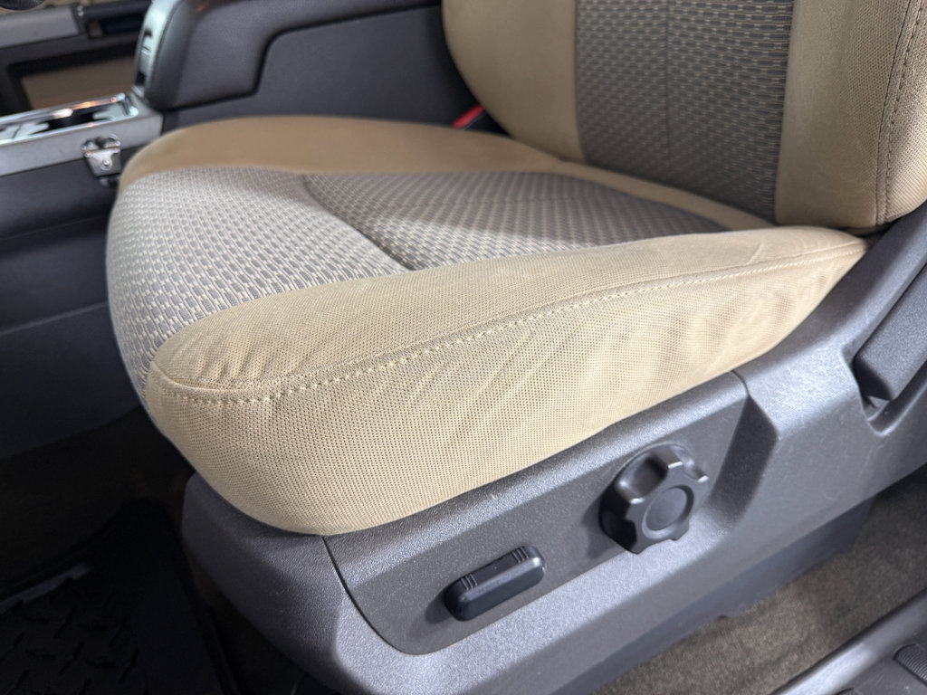 Used 2014 Ford F250 XLT w/ XLT Premium Package image 19