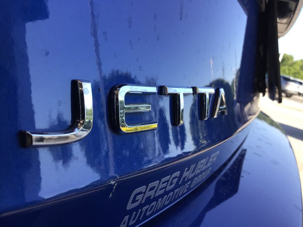 Used 2024 Volkswagen Jetta SE FWD image 15