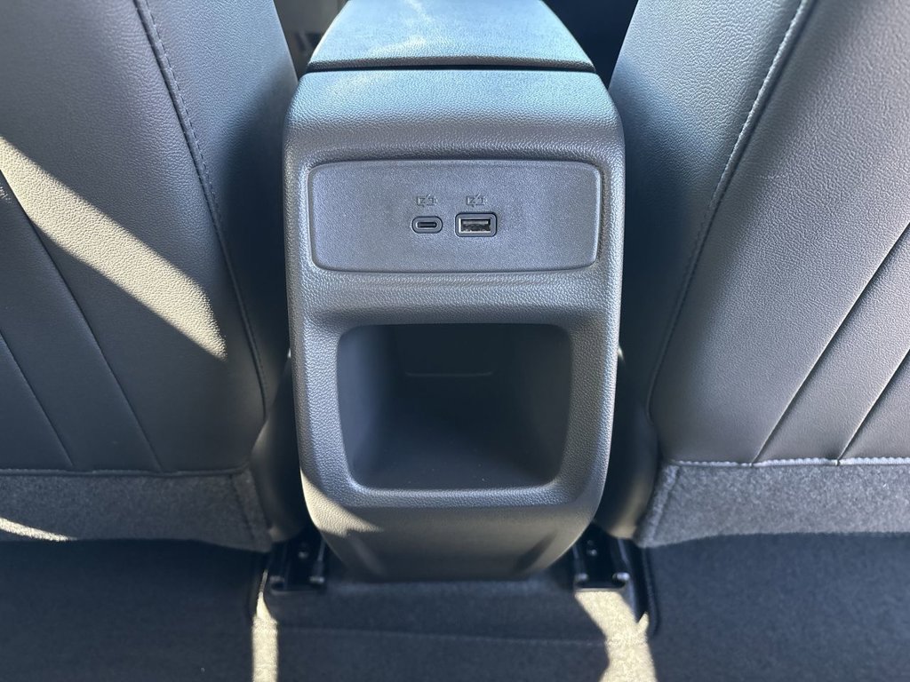 New 2026 Chevrolet Trax LT w/ Midnight Edition FWD image 23