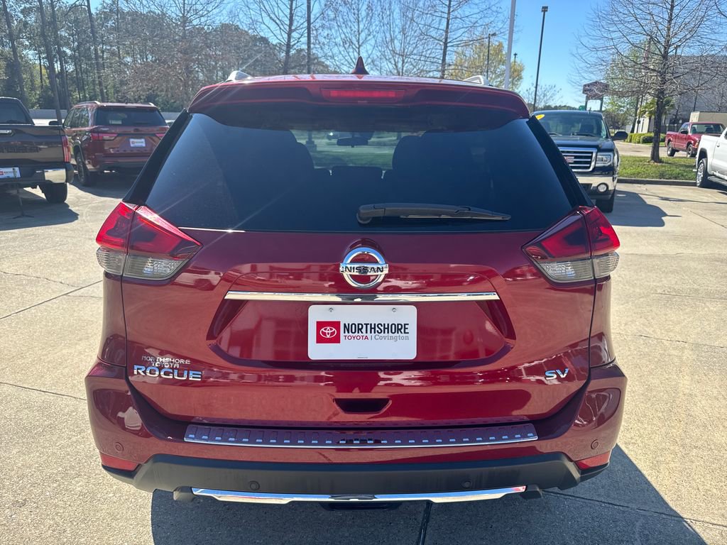 Used 2019 Nissan Rogue SV image 4