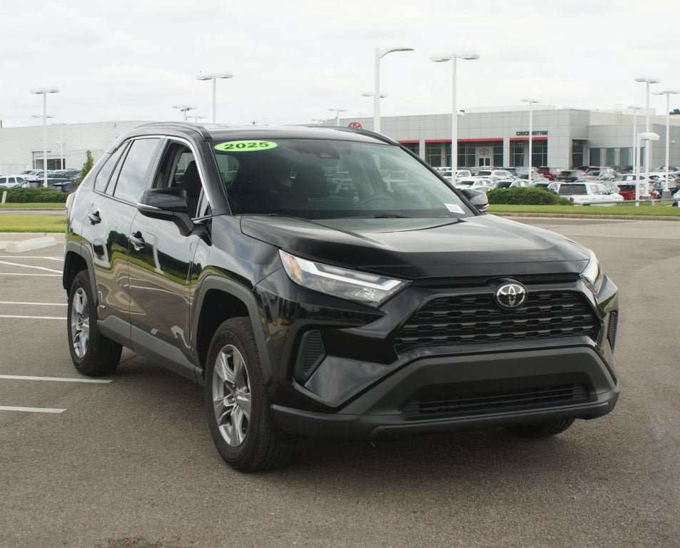Used 2025 Toyota RAV4 XLE w/ Weather Package AWD/4WD image 2