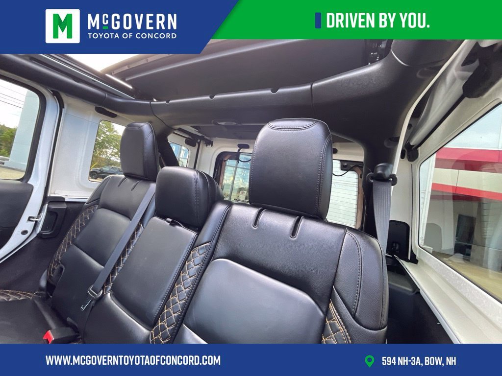 Used 2021 Jeep Wrangler Unlimited Sahara AWD/4WD image 19