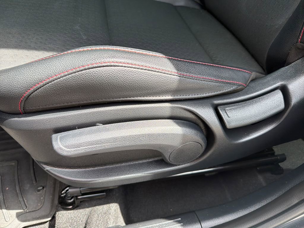 Used 2023 Kia Soul GT-Line FWD image 15