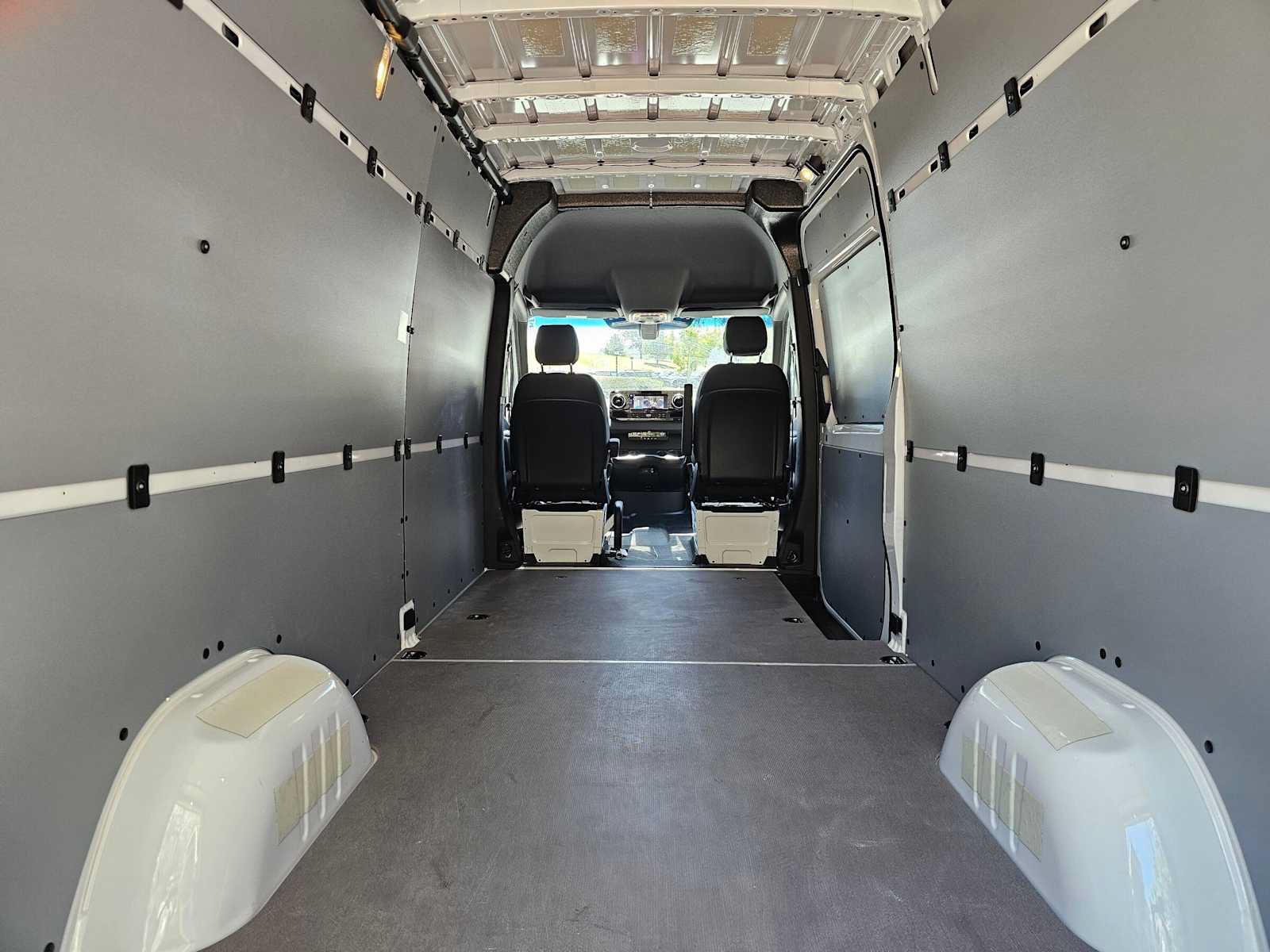 Used 2026 Mercedes-Benz Sprinter 2500 image 18