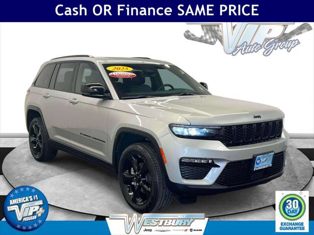 Certified 2025 Jeep Grand Cherokee Limited w/ Black Appearance Package AWD/4WD image 1