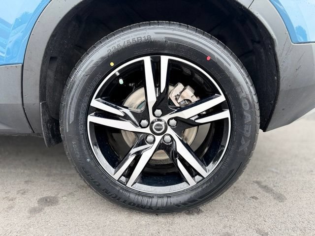 Used 2024 Volvo XC40 B5 Core AWD/4WD image 29